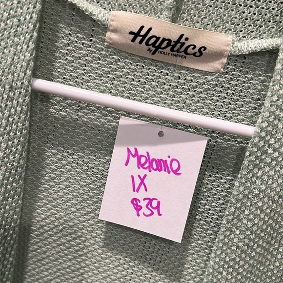 Lightweight sweater - Picture 2 of 2